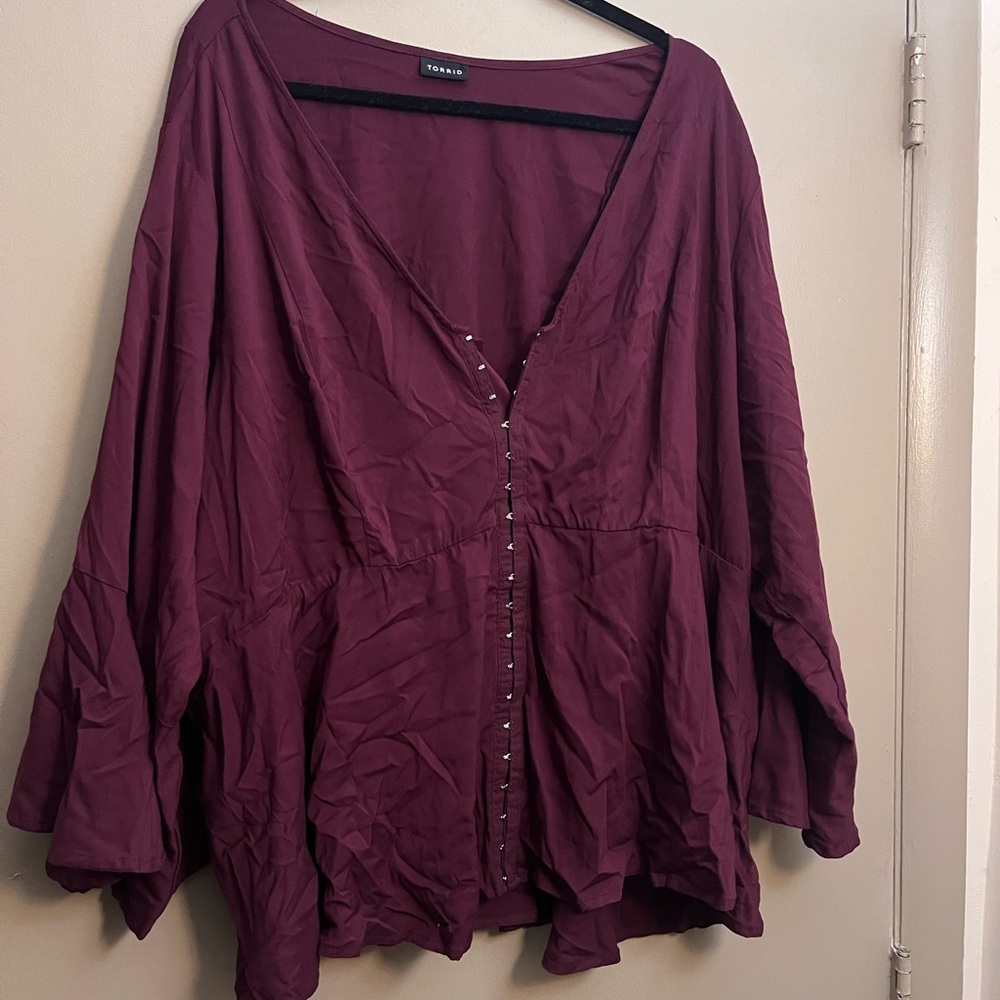 Torrid Size 4 Maroon Shirt